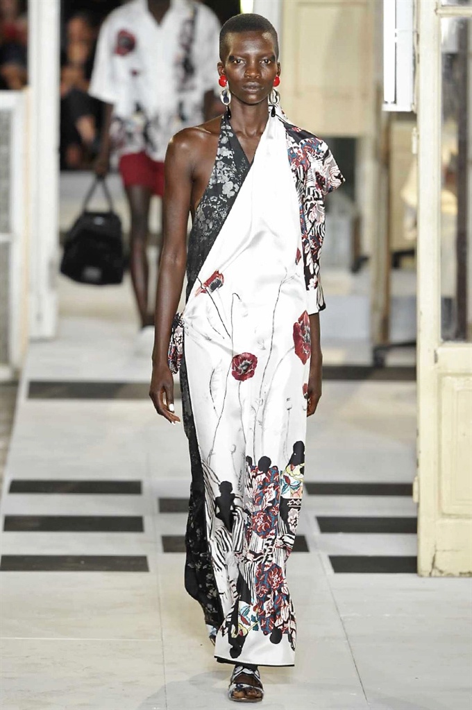 Fotoservizio/SS 2017/WOMEN/ANTONIO MARRAS/DP2/2