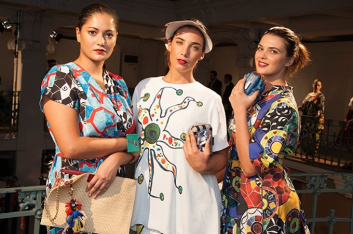 Fotoservizio/SS 2017/WOMEN/MARINA RINALDI/DP2/16