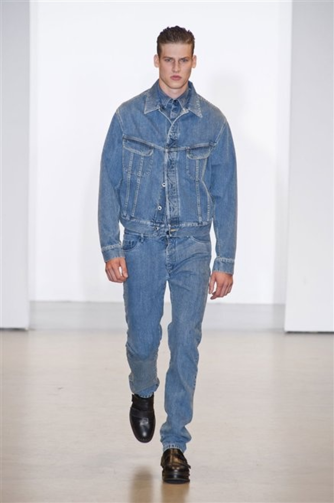 CALVIN KLEIN COLLECTION - EASY EUROPEAN RIDER