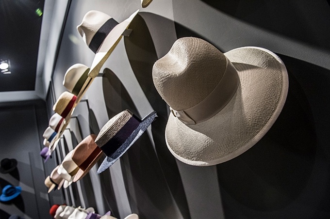 Fotoservizio/SS 2017/WOMEN/BORSALINO/DP2/3