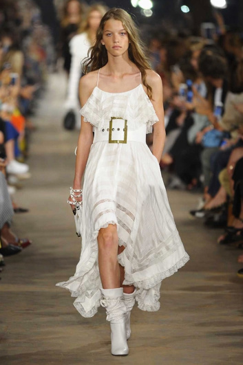 Fotoservizio/SS 2017/WOMEN/PHILOSOPHY DI LORENZO SERAFINI/DP2/1