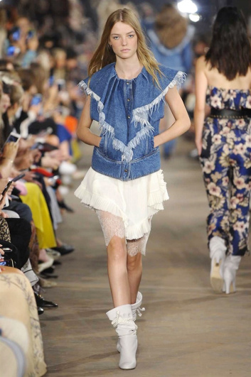Fotoservizio/SS 2017/WOMEN/PHILOSOPHY DI LORENZO SERAFINI/DP2/3