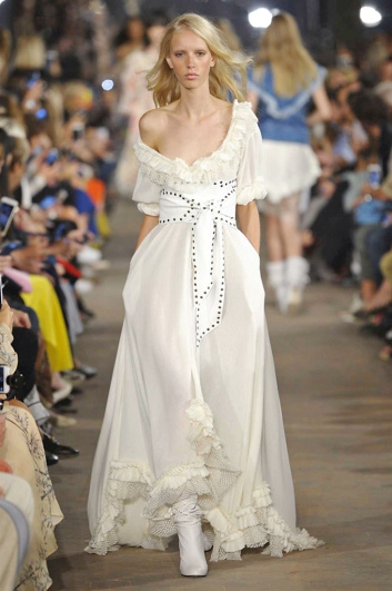 Fotoservizio/SS 2017/WOMEN/PHILOSOPHY DI LORENZO SERAFINI/DP2/5
