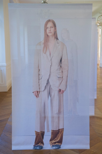 Fotoservizio/SS 2017/WOMEN/DONDUP/DP2/55