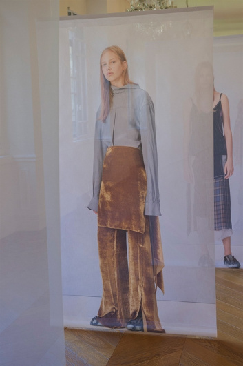 Fotoservizio/SS 2017/WOMEN/DONDUP/DP2/56