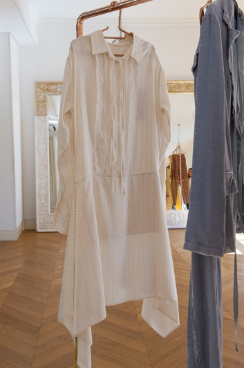 Fotoservizio/SS 2017/WOMEN/DONDUP/DP2/7