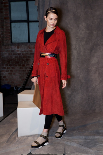 Fotoservizio/SS 2017/WOMEN/DESA NINETEENSEVENTYTWO/DP2/11