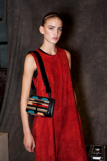 Fotoservizio/SS 2017/WOMEN/DESA NINETEENSEVENTYTWO/DP2/18