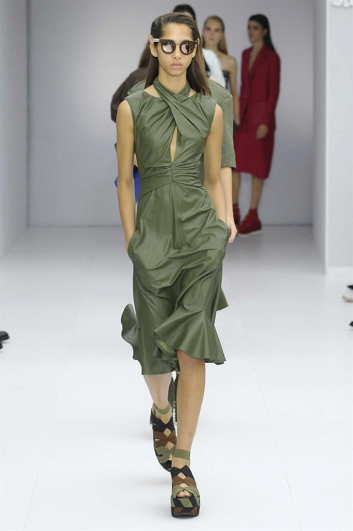 Fotoservizio/SS 2017/WOMEN/SALVATORE FERRAGAMO/DP2/8