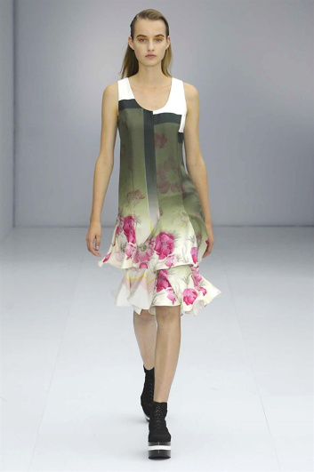Fotoservizio/SS 2017/WOMEN/SALVATORE FERRAGAMO/DP2/2