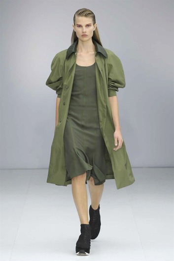 Fotoservizio/SS 2017/WOMEN/SALVATORE FERRAGAMO/DP2/3