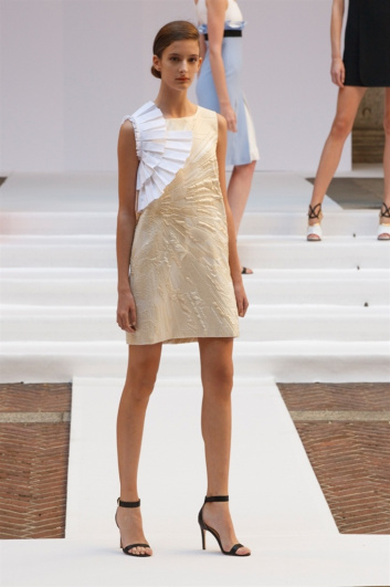 Fotoservizio/SS 2017/WOMEN/CAPUCCI/DP2/5