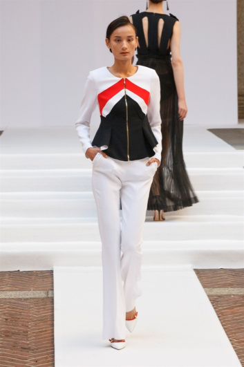 Fotoservizio/SS 2017/WOMEN/CAPUCCI/DP2/30