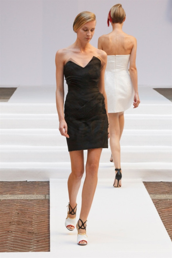 Fotoservizio/SS 2017/WOMEN/CAPUCCI/DP2/33