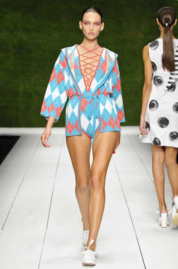 Fotoservizio/SS 2017/WOMEN/LAURA BIAGIOTTI/DP2/8