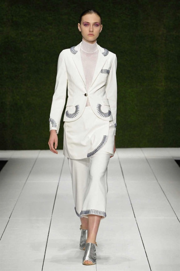 Fotoservizio/SS 2017/WOMEN/LAURA BIAGIOTTI/DP2/8