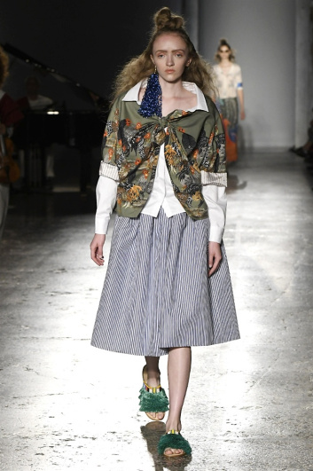 Fotoservizio/SS 2017/WOMEN/STELLA JEAN/DP2/1