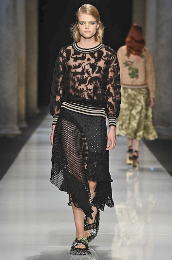 Fotoservizio/SS 2017/WOMEN/MAURIZIO PECORARO/DP2/2