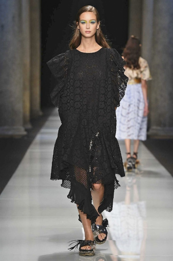 Fotoservizio/SS 2017/WOMEN/MAURIZIO PECORARO/DP2/5
