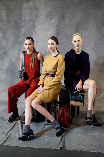 Fotoservizio/SS 2017/WOMEN/DESA NINETEENSEVENTYTWO/DP2/0