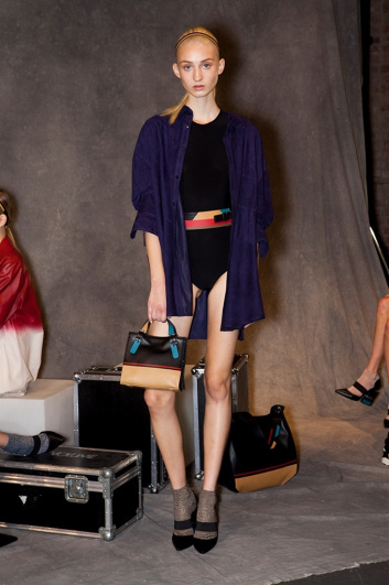 Fotoservizio/SS 2017/WOMEN/DESA NINETEENSEVENTYTWO/DP2/7