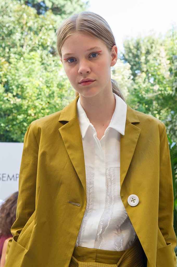 Fotoservizio/SS 2017/WOMEN/PIAZZA SEMPIONE/DP2/56
