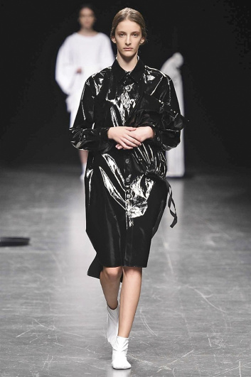 Fotoservizio/SS 2017/WOMEN/LUCIO VANOTTI/DP2/0