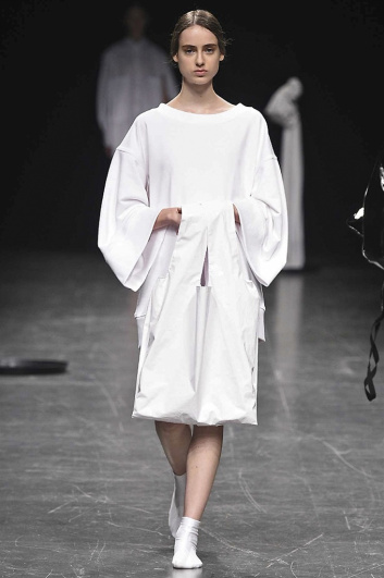 Fotoservizio/SS 2017/WOMEN/LUCIO VANOTTI/DP2/1