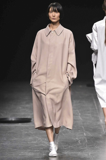 Fotoservizio/SS 2017/WOMEN/LUCIO VANOTTI/DP2/5