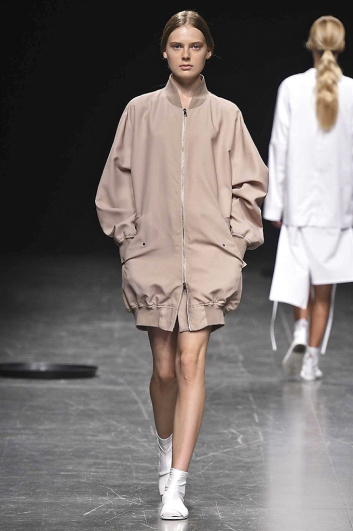 Fotoservizio/SS 2017/WOMEN/LUCIO VANOTTI/DP2/6