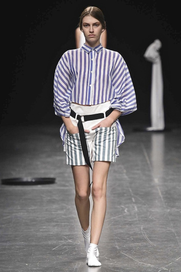 Fotoservizio/SS 2017/WOMEN/LUCIO VANOTTI/DP2/5