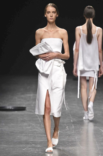 Fotoservizio/SS 2017/WOMEN/LUCIO VANOTTI/DP2/5