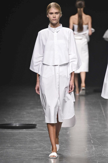 Fotoservizio/SS 2017/WOMEN/LUCIO VANOTTI/DP2/7