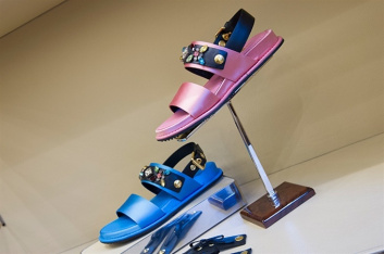 Fotoservizio/SS 2017/WOMEN/CAR SHOE/DP2/31