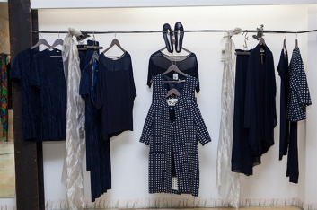 Fotoservizio/SS 2017/WOMEN/MIDALI TOUJOURS/DP2/8