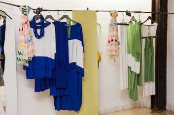 Fotoservizio/SS 2017/WOMEN/MIDALI TOUJOURS/DP2/10