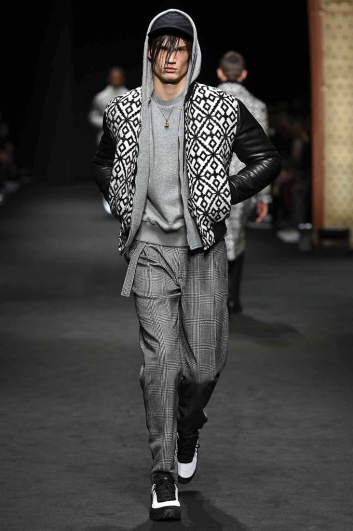 Fotoservizio/FW 2017-2018/MEN/VERSACE/DP2/8