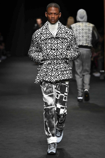 Fotoservizio/FW 2017-2018/MEN/VERSACE/DP2/9