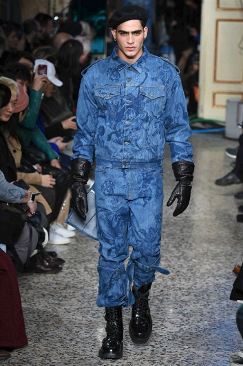 Fotoservizio/FW 2017-2018/MEN/MOSCHINO/DP2/4