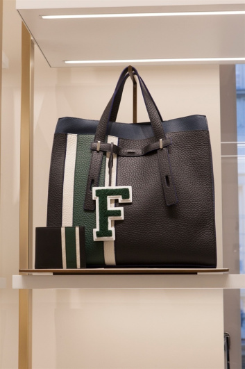 Fotoservizio/FW 2017-2018/MEN/FURLA/DP2/87