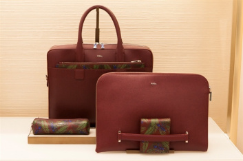 Fotoservizio/FW 2017-2018/MEN/FURLA/DP2/2
