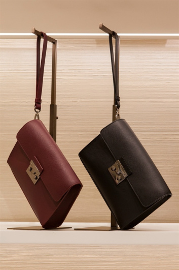 Fotoservizio/FW 2017-2018/MEN/FURLA/DP2/16