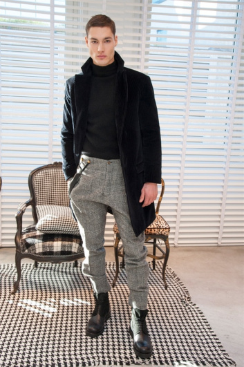 Fotoservizio/FW 2017-2018/MEN/ERMANNO SCERVINO/DP2/3