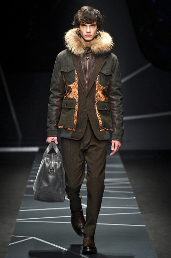 Fotoservizio/FW 2017-2018/MEN/FRANKIE MORELLO/DP2/2