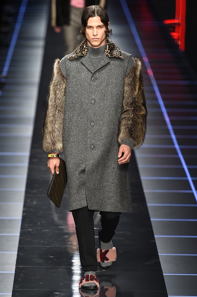 Fotoservizio/FW 2017-2018/MEN/FENDI/DP2/0