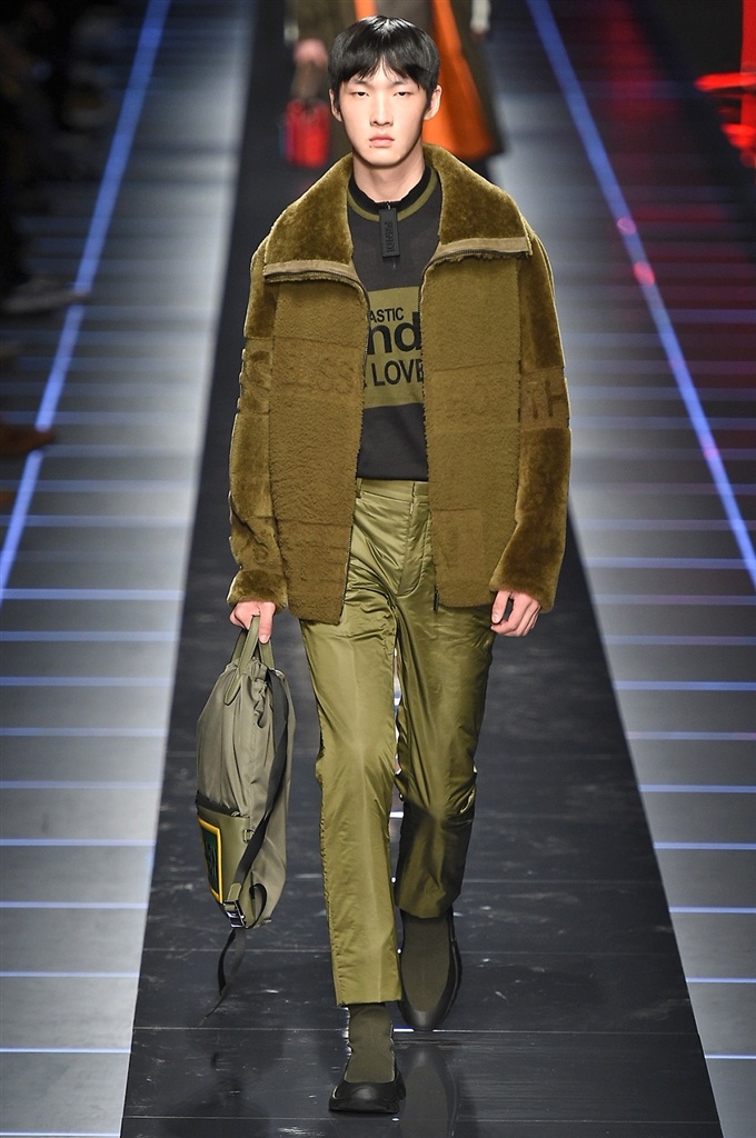 Fotoservizio/FW 2017-2018/MEN/FENDI/DP2/9