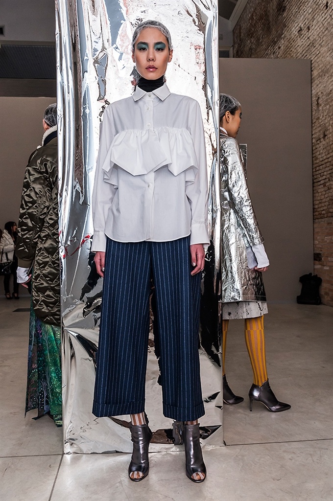 Fotoservizio/FW 2017-2018/WOMEN/LAURA STRAMBI/DP2/25