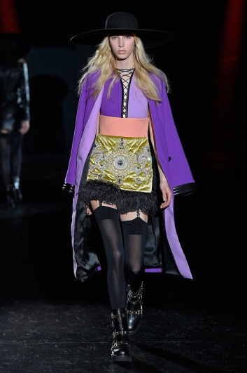 Fotoservizio/FW 2017-2018/WOMEN/FAUSTO PUGLISI/DP2/4