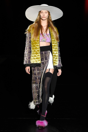 Fotoservizio/FW 2017-2018/WOMEN/FAUSTO PUGLISI/DP2/6