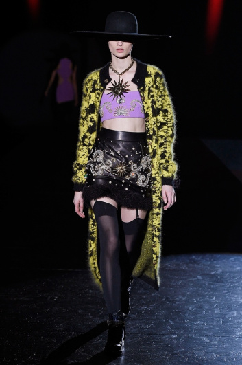 Fotoservizio/FW 2017-2018/WOMEN/FAUSTO PUGLISI/DP2/0